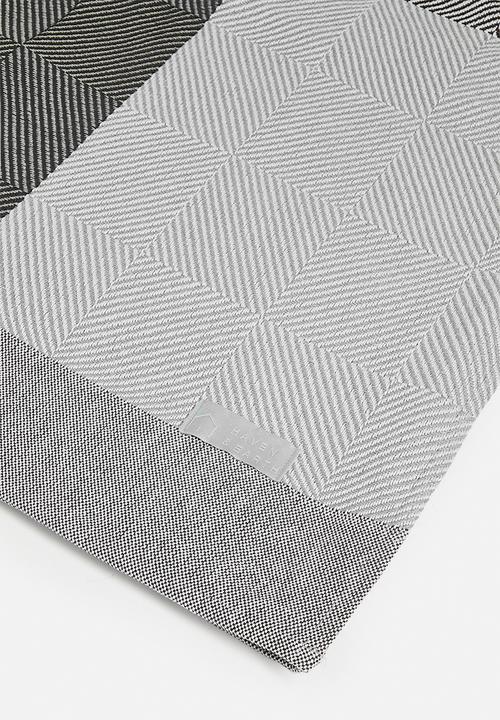 Haven & Earth  - Protea Bed Throw - Steel/Wild Dove