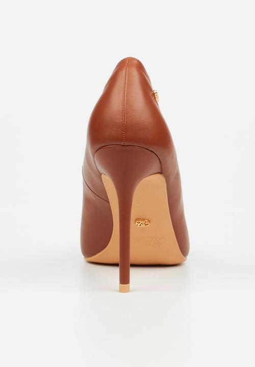 Miss Black - Lola 58 classic scallop heel - tan