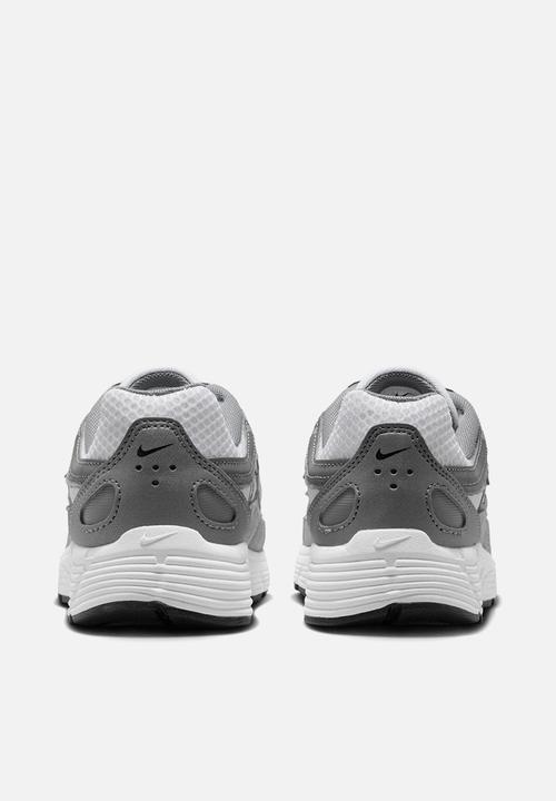 Nike - NIKE P-6000 Grade School