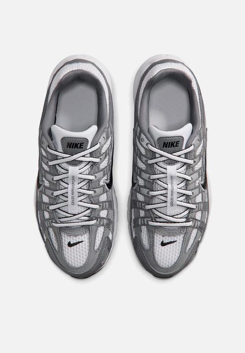 Nike - NIKE P-6000 Grade School