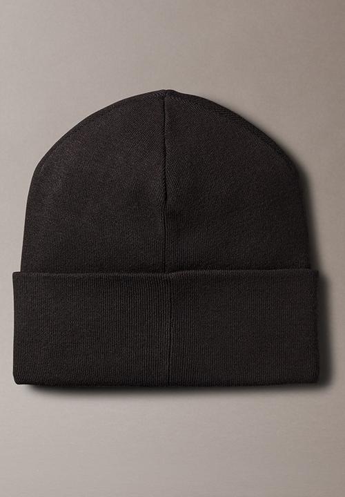 Calvin Klein - Emblem Patch Fine Rib Beanie - Black