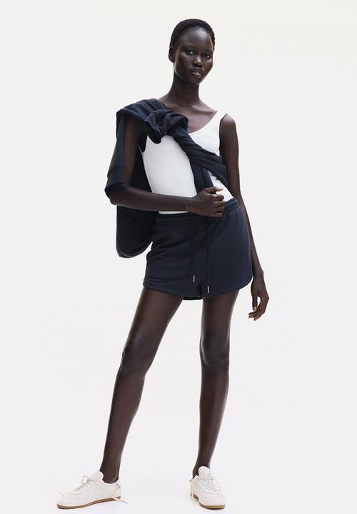 H&M - Sweatshirt shorts - navy blue