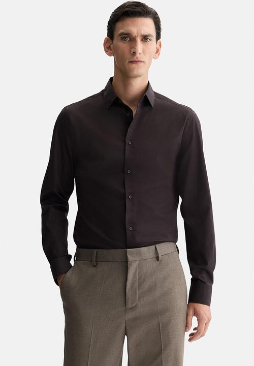 H&M - Slim fit easy-iron shirt - dark brown