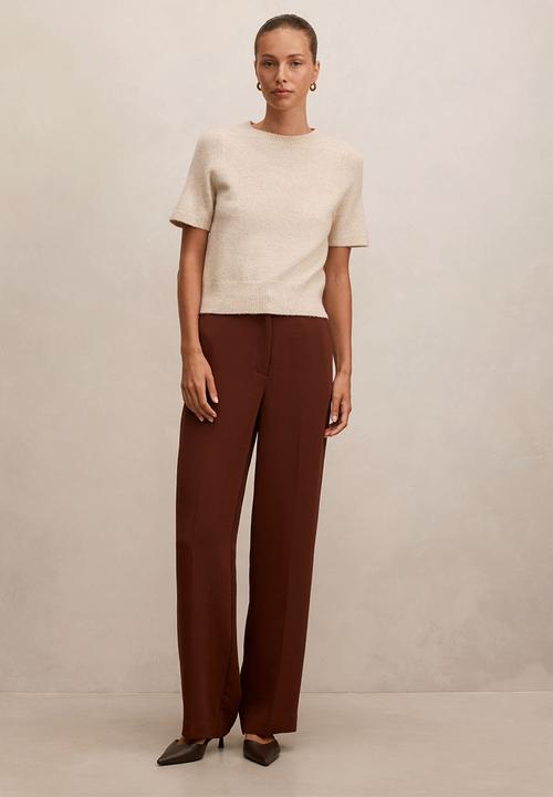 Forever New - Dani straight leg pants in - burgundy