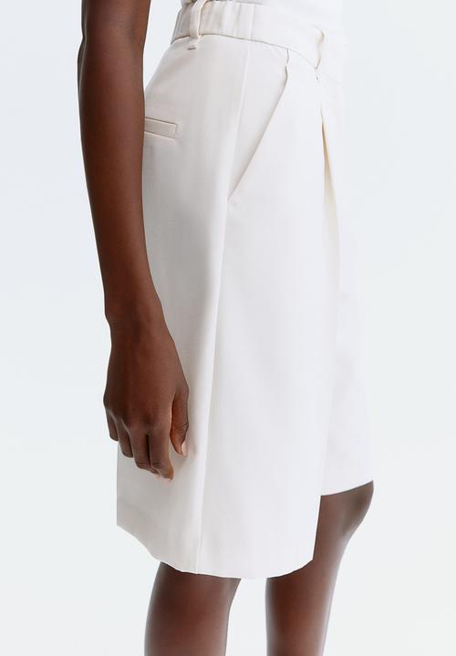 H&M - Bermuda shorts - white