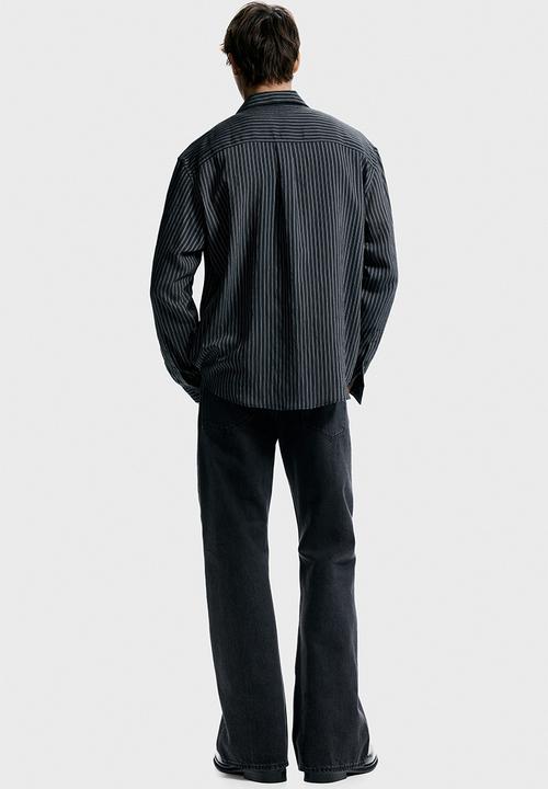 H&M - Relaxed fit shirt - black/striped