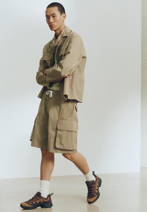 H&M - Loose fit cargo shorts - khaki green