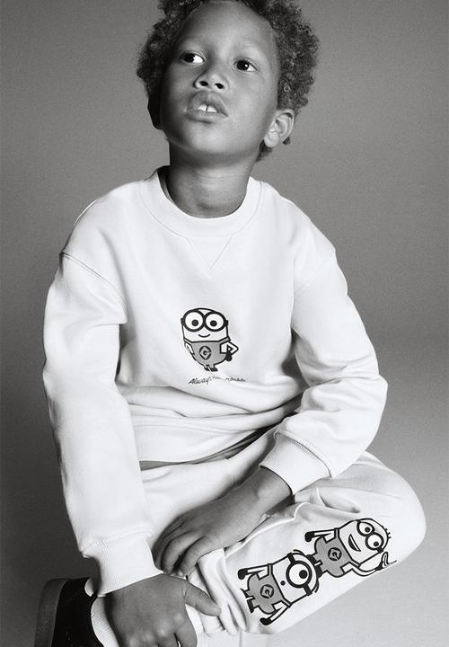 H&M - 2-piece printed sweatshirt set - light beige/minions