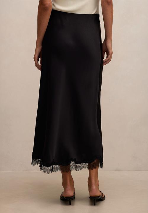 Forever New - Enola lace maxi skirt in black