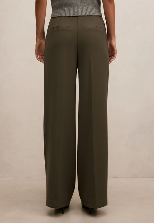 Forever New - Eva wide leg pants in olive night