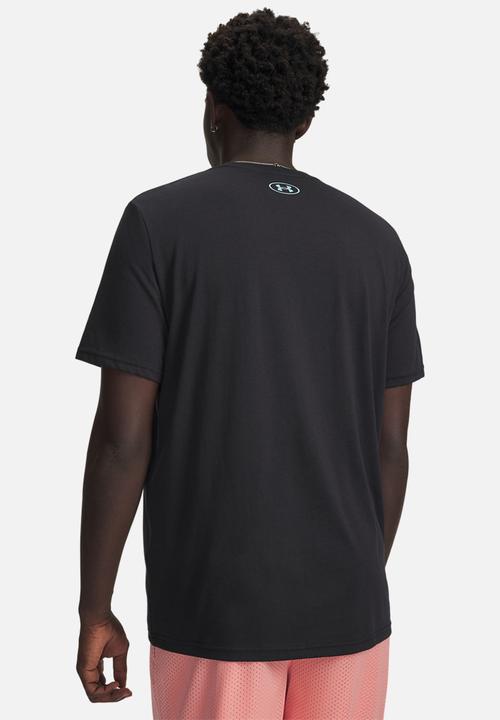 Under Armour - UA  LOGO COLLAGE SS Tee - Black /Posh Pink