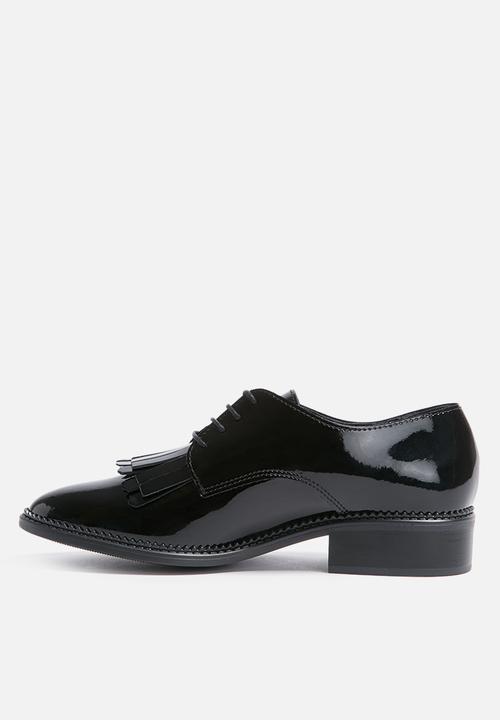 Pieces - Santon Brogue