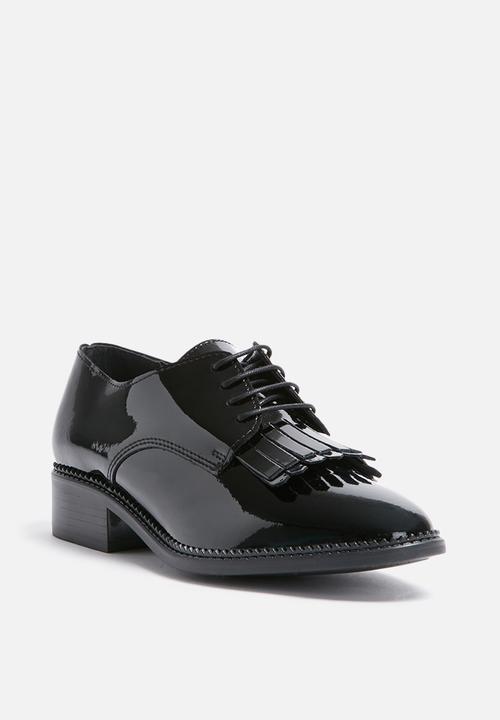 Pieces - Santon Brogue