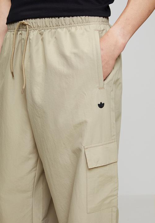 adidas Originals - Woven Relaxed Cargo Pant - WONDER CARGO