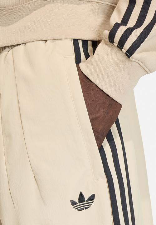 adidas Originals - 3-STRIPES LOOSE TAILORED PANTS - Beige