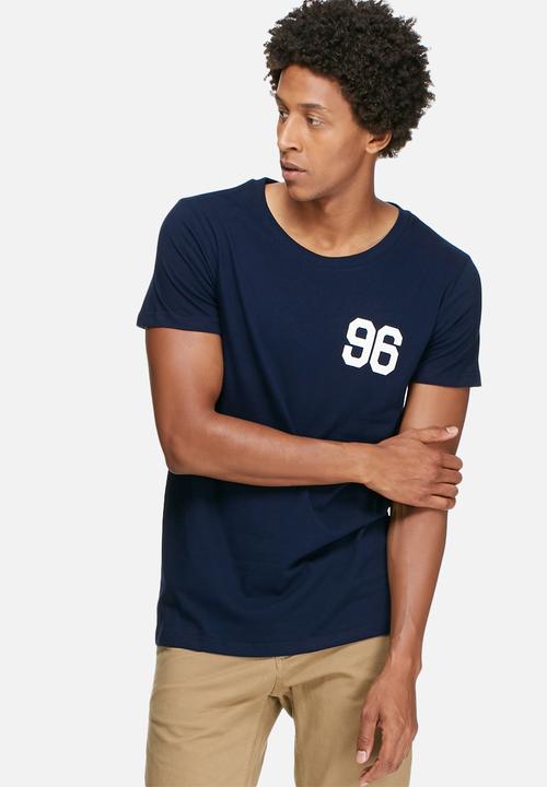 basicthread - Graphic scoop tee
