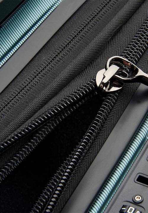 Delsey - Delsey Medium Shadow 5.0 70Cm 4Dw Trolley Case - Green