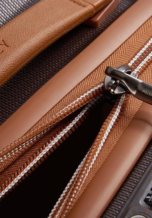 Delsey - Delsey Medium Chatelet Air 2.0 70Cm 4Dw Trolley Case - Chocolate