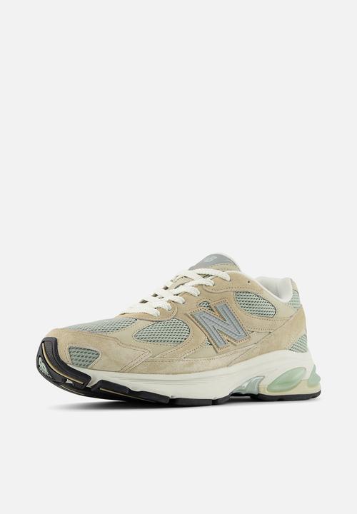 New Balance  - ABZORB 2010