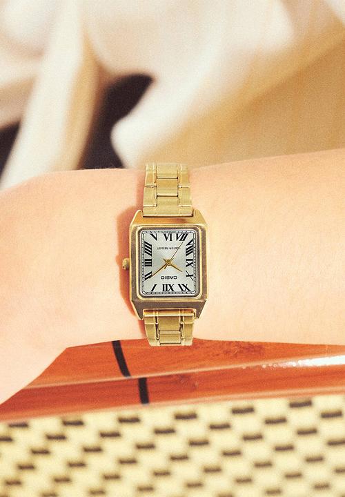 Casio - Analog Roman Gold Dial - Gold