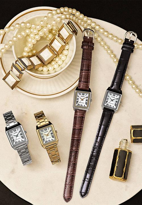 Casio - Analog Roman Gold Dial - Gold