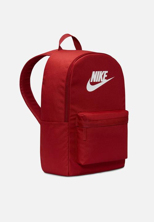 Nike - Nike Heritage Backpack (25L) - Crimson