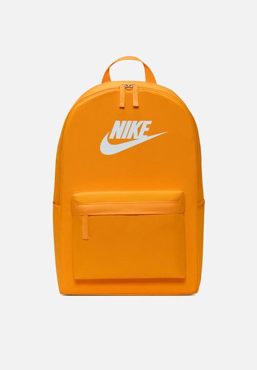 Nike Heritage Backpack (25L) - Yellow