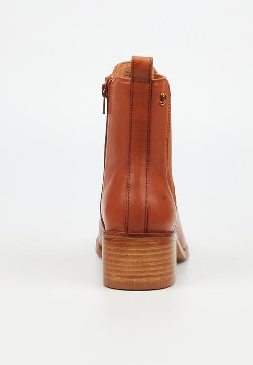 Nicci Tyler - Marcella 1 leather chelsea boot - tan
