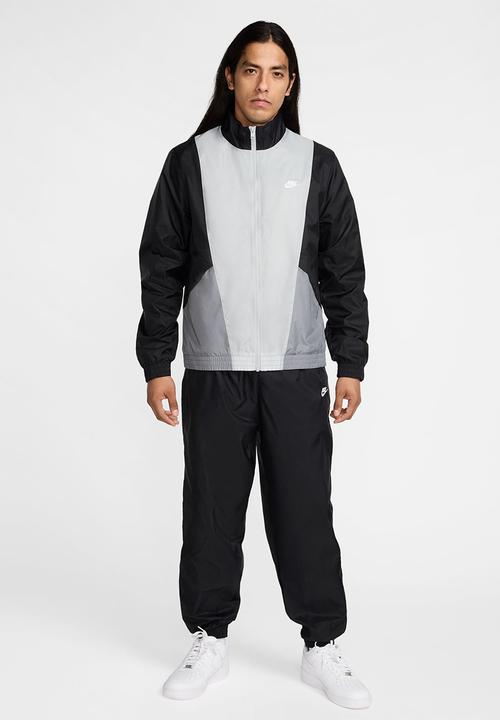 Nike - NSW CLUB Woven Tracksuit - Black