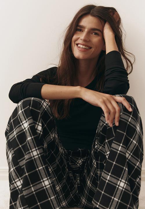 H&M - Flannel pyjama bottoms - black/checked