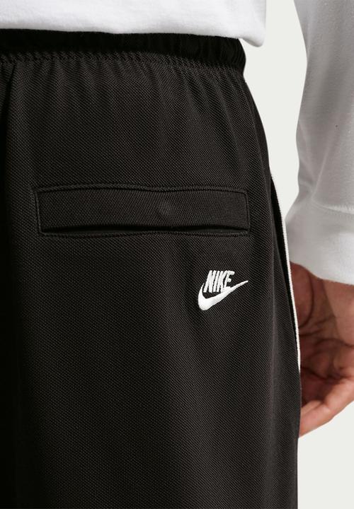 Nike - NSW Club Knit Flow Futbol Shorts - Black