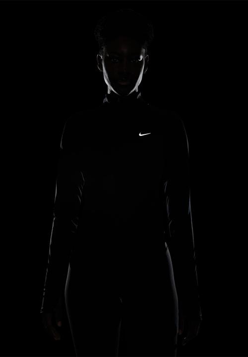 Nike - W Nk Tempo Swsh Hbr Df Hz Top - Black/White