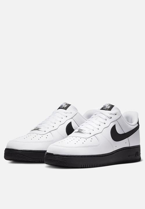 Nike - Nike Air Force 1 '07