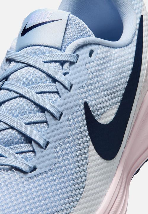 Nike - Nike Revolution 8