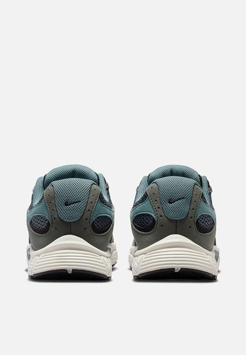 Nike - Nike V5 Runner Suede Grade School