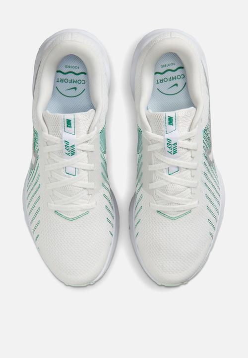 Nike - Nike Run Defy