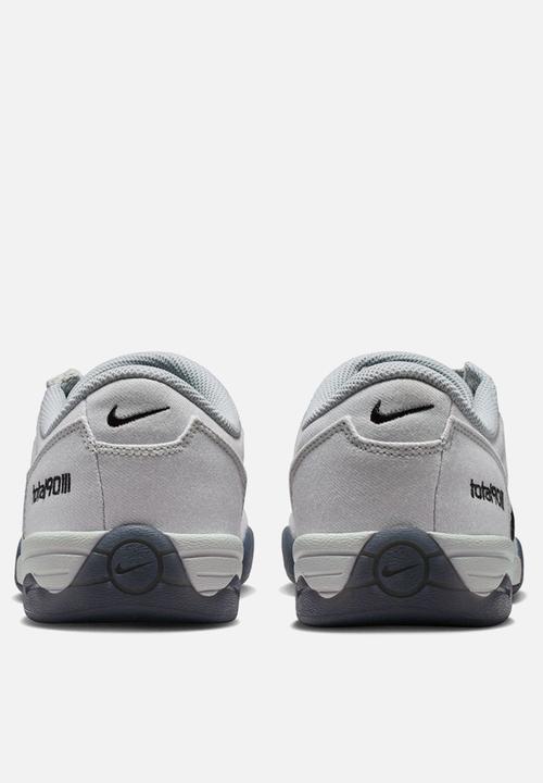 Nike - Nike Total 90 Premium