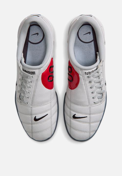Nike - Nike Total 90 Premium
