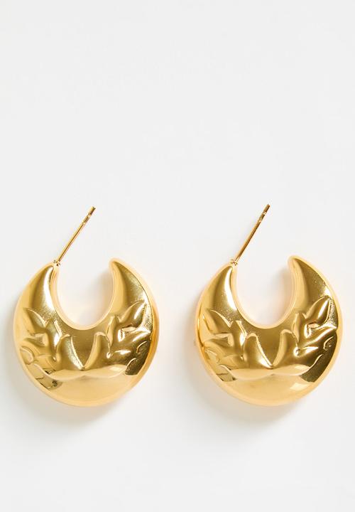 Zoe on Trend - Bold designer-hoop earrings - gold