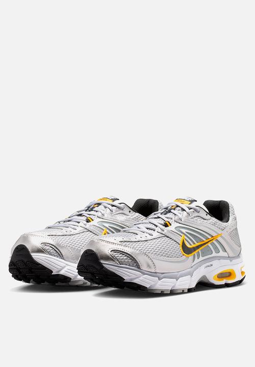 Nike - NIKE AIR MAX MOTO 2K