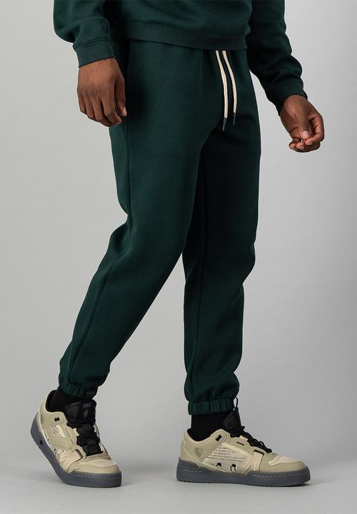 L1F3 Track Pant - Dark Green