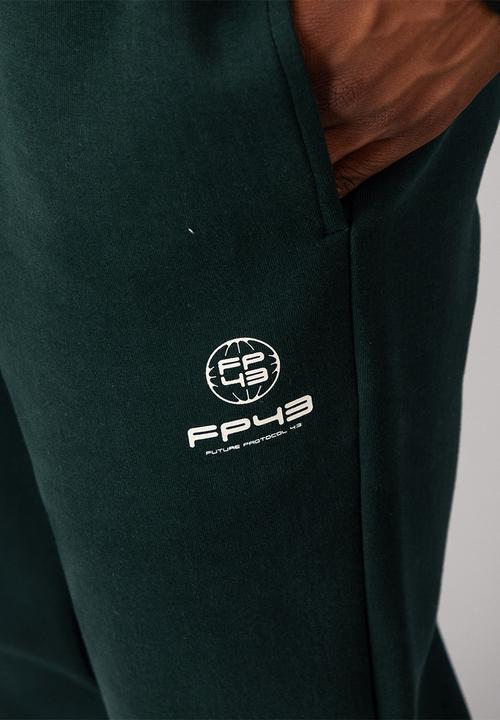 FP43 by S.P.C.C - L1F3 Track Pant  - Dark Green