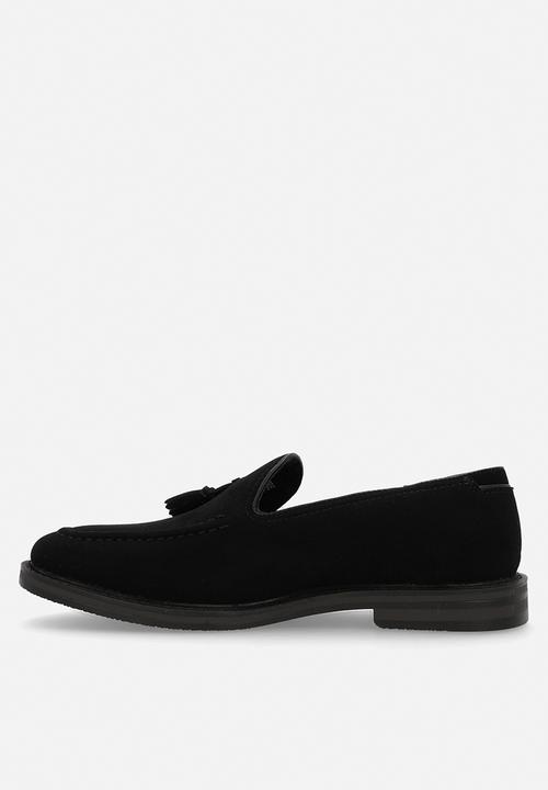 PC - Tassel slip on - black suede