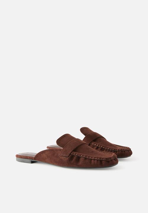 Cotton On - Taylor Loafer Mule - choc texture.