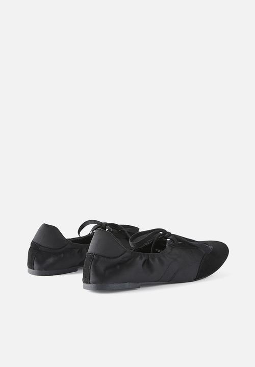 Cotton On - Harley Ruched Ballet - black satin.
