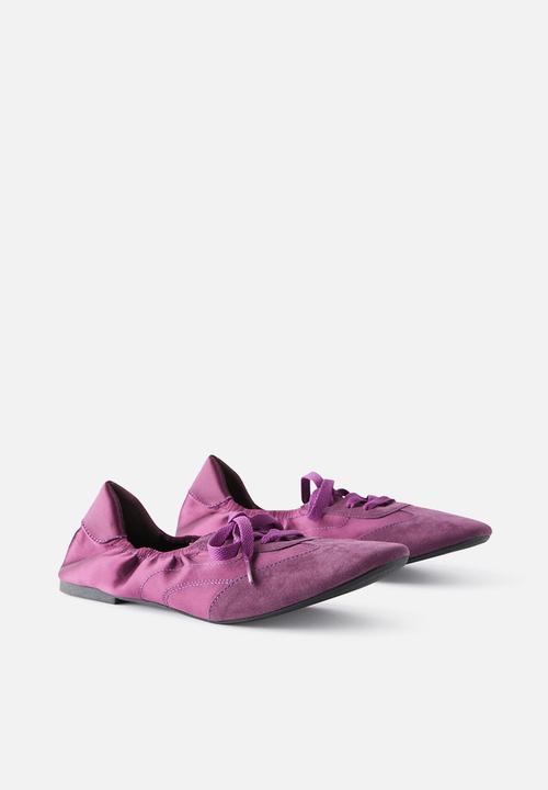 Cotton On - Harley Ruched Ballet - berry satin.