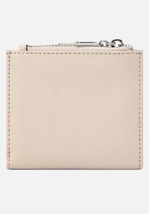GUESS - Remy Sling Case Bag - Latte