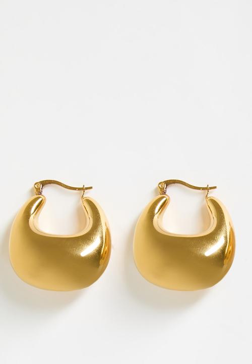 Zoe on Trend - Chunky bold hoop earrings - gold