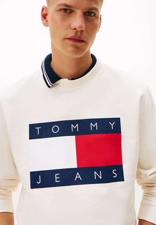 Tommy Hilfiger - TJ  Tonal Flag Crewneck Sweatshirt - Ancient White