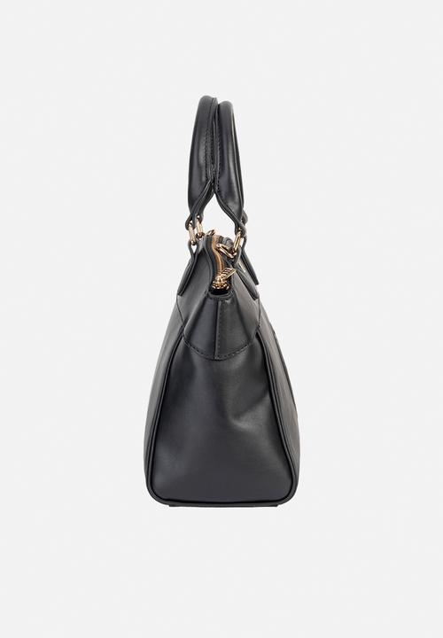 Elle - Embossed Dome - Black